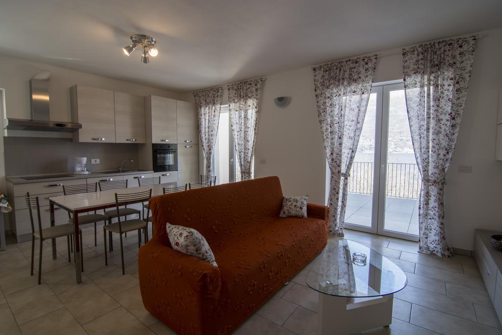 Residence Il Poggio Dorio ภายนอก รูปภาพ